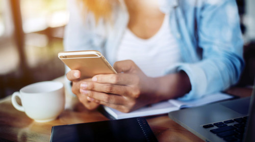 Le Smartphone en première place pour l’accès à Internet en France